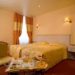 Hotel Logis Le Parc 3*