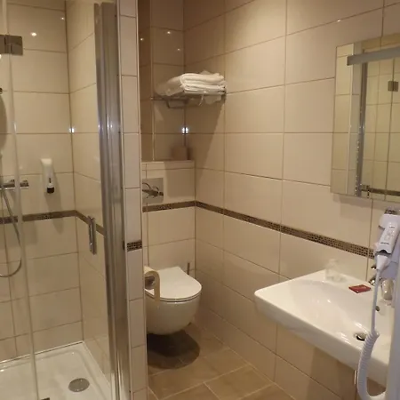 Ξενοδοχείο Logis Le Parc 3*
