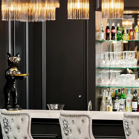 Отель Restaurant Le Parc