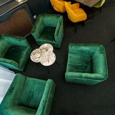 Отель Restaurant Le Parc Мулен