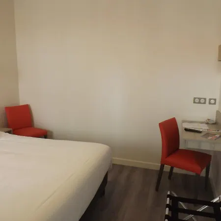 Restaurant Le Parc Отель Мулен