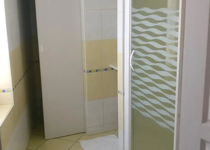 Logis Le Parc Hotel 3*