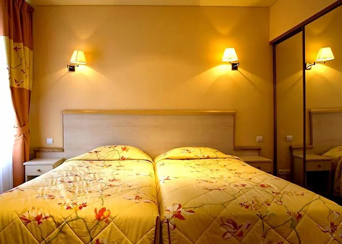 Hotel Logis Le Parc 3*