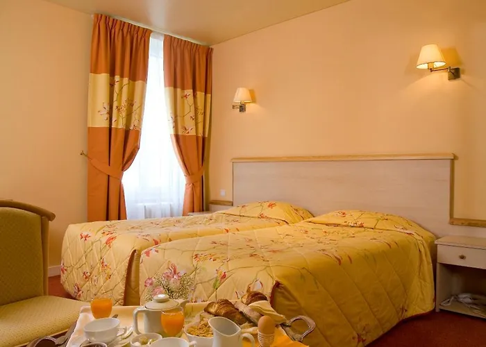 Hotel Logis Le Parc 3*